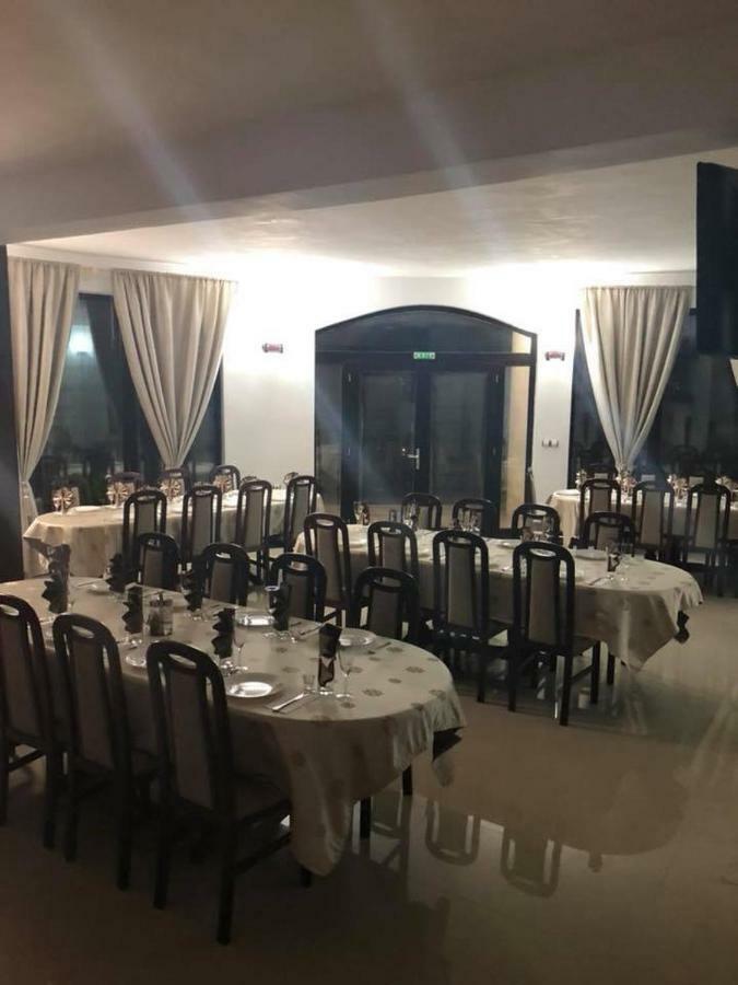 Pensiunea Medeea Hotel Pestis Bagian luar foto