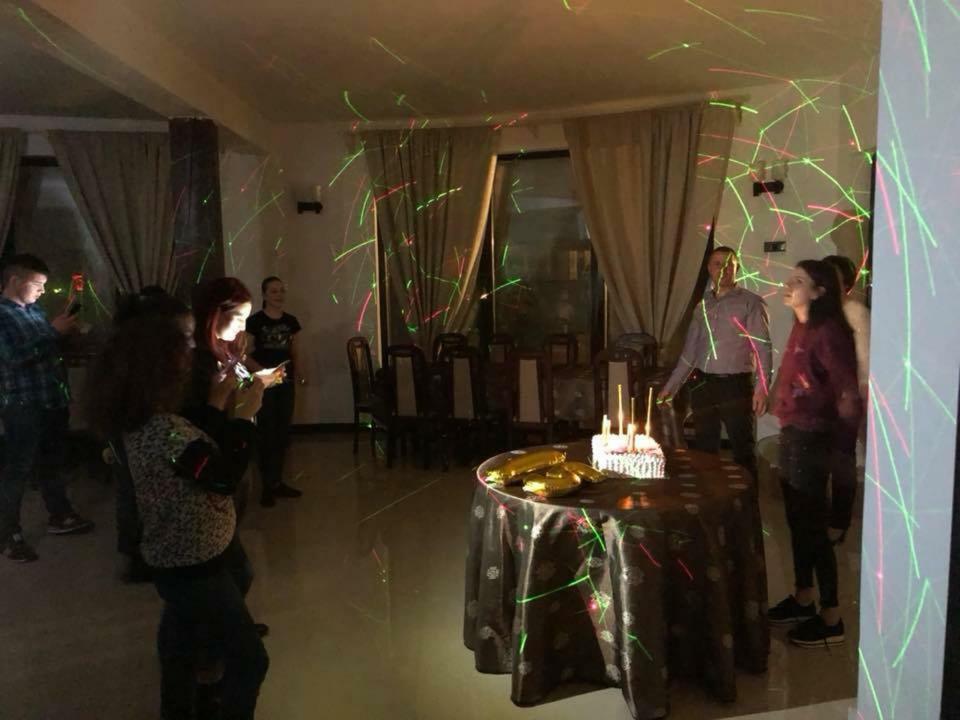 Pensiunea Medeea Hotel Pestis Bagian luar foto