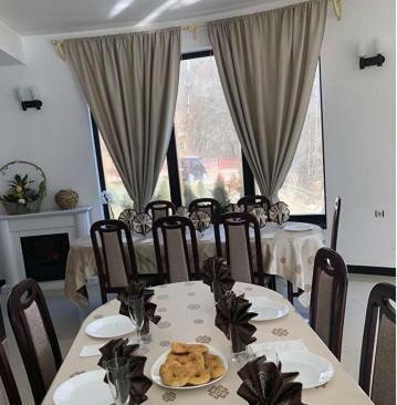 Pensiunea Medeea Hotel Pestis Bagian luar foto
