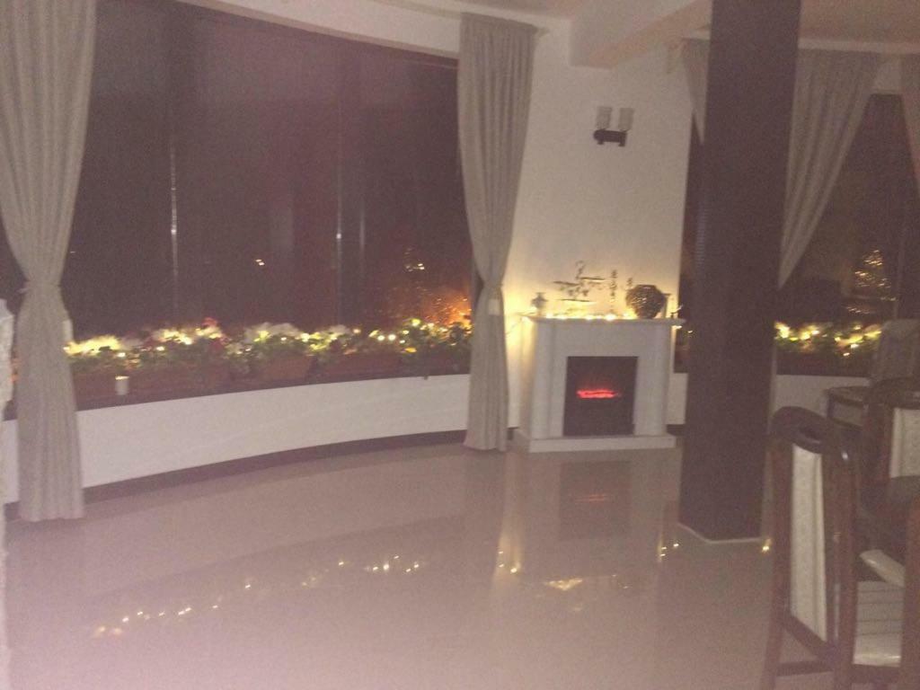 Pensiunea Medeea Hotel Pestis Bagian luar foto