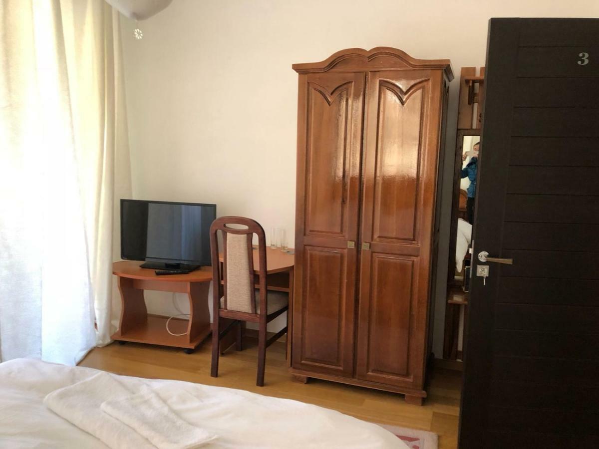 Pensiunea Medeea Hotel Pestis Bagian luar foto